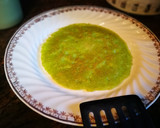 Foto del paso 5 de la receta: Pancakes con hojas de cebolletas y zanahoria sin gluten