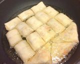 A picture of step 3 of Chicken and King Oyster Mushroom Spring Rolls with Vegetables.