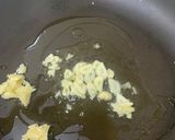 A picture of step 1 of Aglio olio pasta.