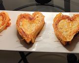A picture of step 3 of Sausage 🌭 Eggs 🥚 Heart.
