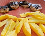 Foto del paso 4 de la receta: Solomillo de cerdo con salsa y patatas fritas