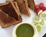 A picture of step 4 of Corn spinach sandwich.