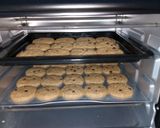 Foto langkah ke 5 dari resep Cookies Chocochip Simple Spesial Lebaran17.