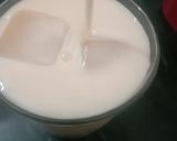 A picture of step 2 of Muskmelon seeds'shake.