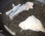 Foto del paso 6 de la receta: Bacalao desmigado con fritada de pimientos y cebolla