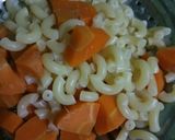 Foto langkah ke 1 dari resep Bolognaise Macaroni Soup.
