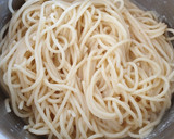 Foto del paso 6 de la receta: Espaguetis a la carbonara (con huevo)