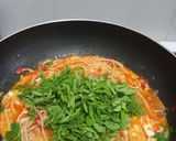 Foto langkah ke 2 dari resep Seblak Spaghetti Daun Kelor.