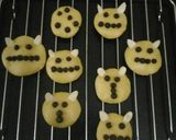 Foto langkah ke 7 dari resep Halloween Cookies.