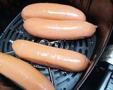 Foto del paso 1 de la receta: Vienesa gorda en la freidora de aire clean