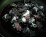 Foto del paso 2 de la receta: Tres leches relleno de ciruelas pasas maceradas en vino tinto