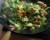 Foto del paso 2 de la receta: Pad thai con solomillo de pollo
