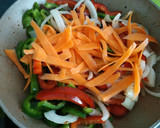 Foto del paso 2 de la receta: Ternera con verduras y salsa de soja