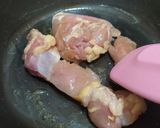 Foto langkah ke 3 dari resep Sup Krim Ayam Jamur.
