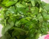 Hình bước làm 4 của món Canh chua bông điên điển ngó sen nấu cùng tôm mực