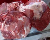 صورة لخطوة 1 من وصفة لحم طنجرة الطين