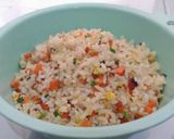 Foto langkah ke 5 dari resep Nasi Goreng Sosis Keju.