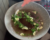 Foto del paso 1 de la receta: Almejas en salsa verde