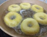 Foto langkah ke 4 dari resep Donat Kentang Anti Gagal.