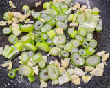 Foto del paso 4 de la receta: Revuelto de espárragos y champiñones