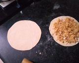 A picture of step 4 of Radish paratha.