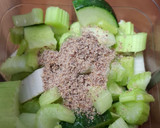 Foto del paso 1 de la receta: Licuado detox de pepino, apio y jengibre