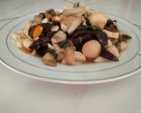 Foto langkah ke 4 dari resep Tumis jamur merang putih telur.