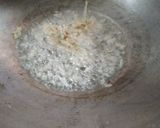 A picture of step 2 of Aalu methi.