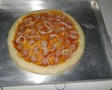 Foto langkah ke 8 dari resep Pizza sosis simple.