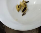 A picture of step 4 of Orange Sawaiyan.