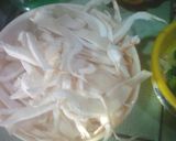 Foto langkah ke 2 dari resep Mi goreng sayur.