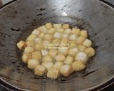 Foto langkah ke 1 dari resep Tumis Tauco Tahu Tongkol.