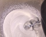 A picture of step 6 of Tres leches (milk cake).