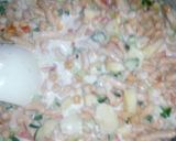 A picture of step 5 of Dahi bhallay.