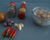 Foto langkah ke 1 dari resep Udang Asam Manis Pedas Sederhana.
