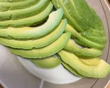 A picture of step 2 of 🥑 Guacamole 🥣 Easy Recipe 🥄🍋.