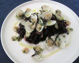 Foto del passaggio 6 della ricetta Riso Venere con Vongole e Gamberetti