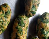 A picture of step 1 of Methi muthiya.