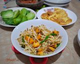 Foto langkah ke 4 dari resep Tumis Tauge Jambal Roti.