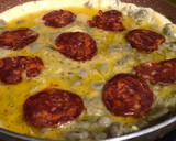 Foto del paso 7 de la receta: Tortilla de habitas con chorizo de Salamanca