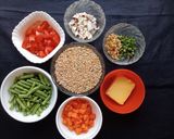A picture of step 1 of Urad Dal Makhani.