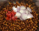 A picture of step 2 of Spicy Nadan Kadala Curry.