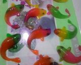 Foto langkah ke 2 dari resep Puding ikan koi.