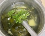 A picture of step 4 of Miso Seaweed Soup.