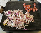 Foto del paso 3 de la receta: Hortalizas a la plancha con salchichas