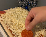 Foto del paso 7 de la receta: Pizza de Peperoni🍕✨