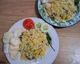 Foto langkah ke 7 dari resep Nasi Goreng Bakso.