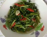 Foto langkah ke 4 dari resep Tumis Kangkung Terasi.