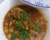 A picture of step 6 of Murg cholay /chicken chana.