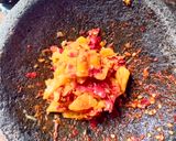 Foto langkah ke 5 dari resep Sambal Nanas Mentah ala Warung Spesial Sambal.
